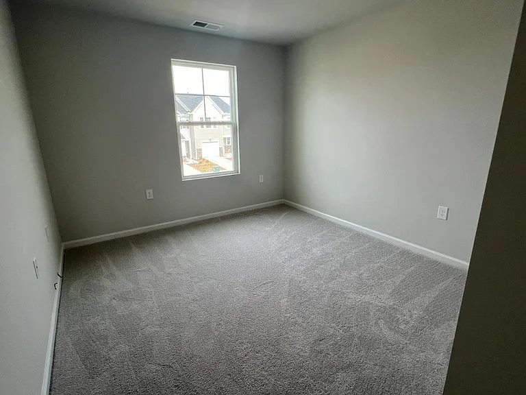 5028 Arkose Dr — Photo 18
