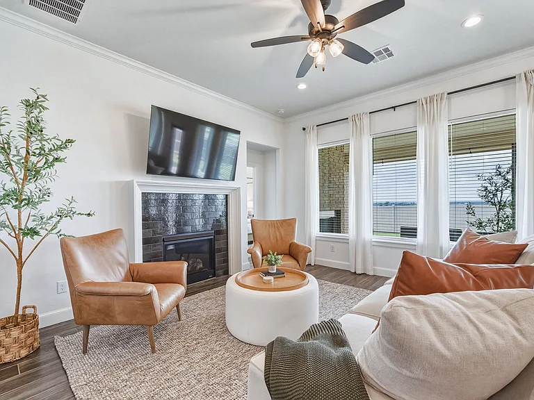 18433 Austin Pl — Photo 5