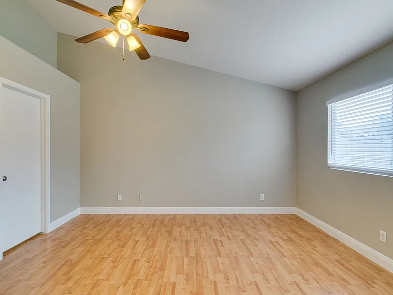 437 Waterwheel Falls Dr — Photo 35