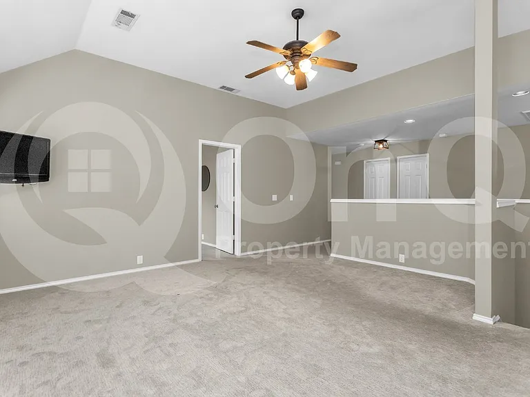 11281 Balcones Dr — Photo 26