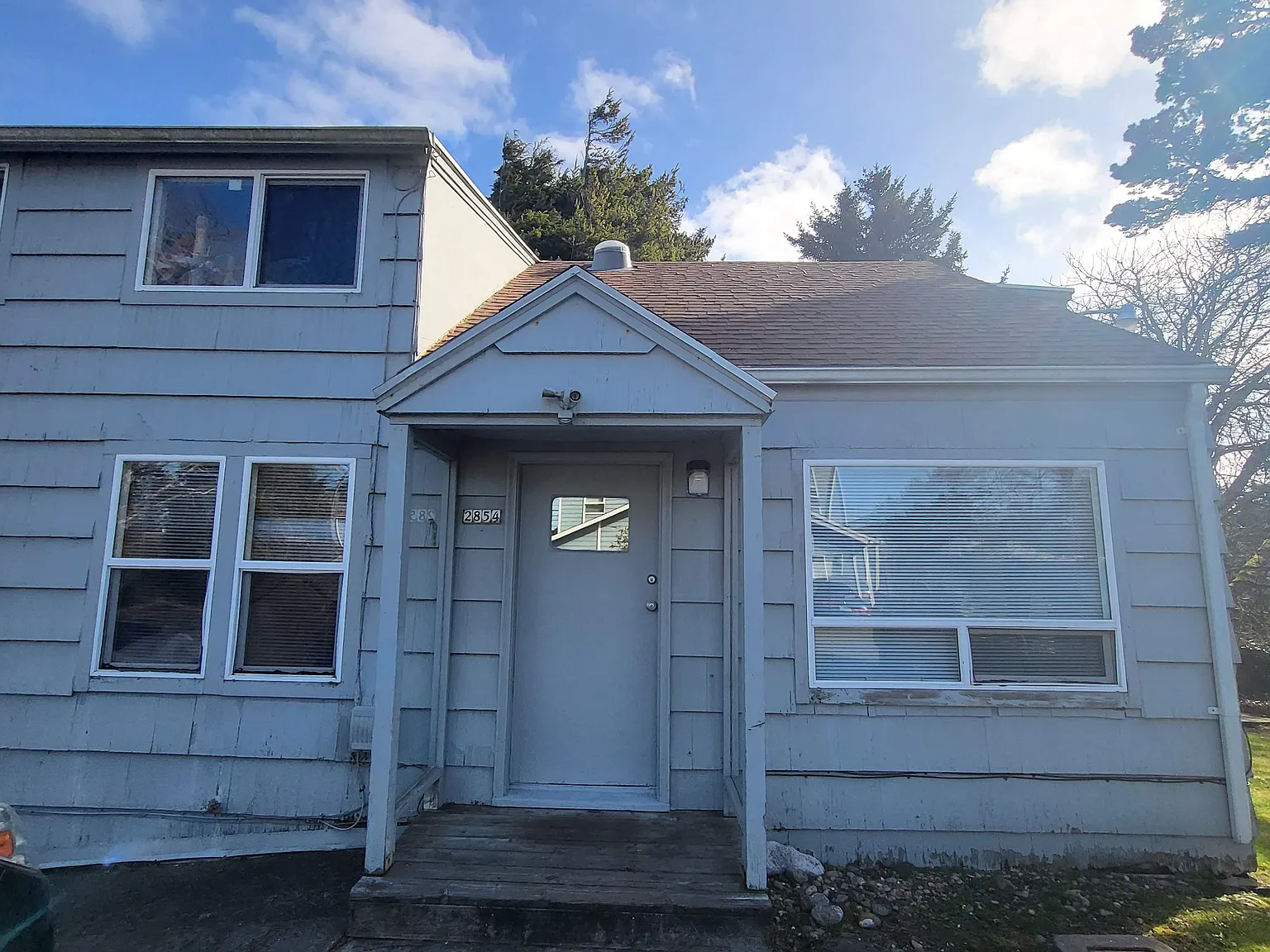 2854 1/2 NE Highway 101 — Photo 2
