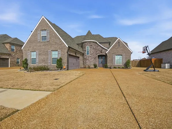 9716 S Woodland Fox Ln, Cordova, TN 38018