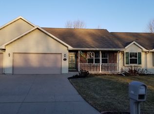 1317 Wolverine Trl, New Franken, WI 54229
