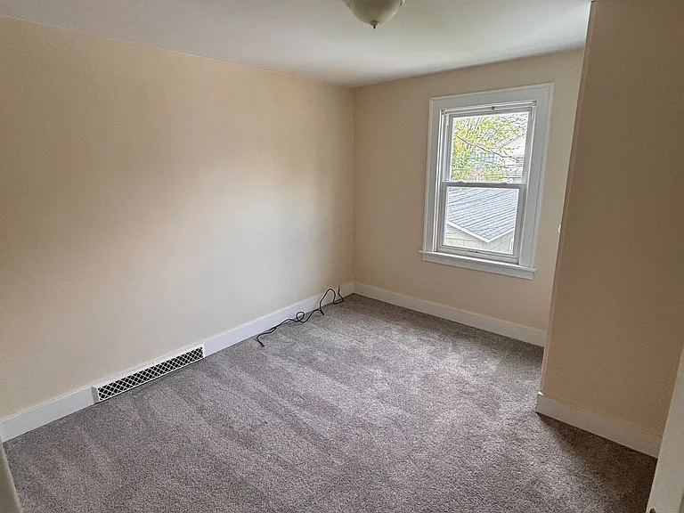 230 Saint Lawrence Ave #2 — Photo 10