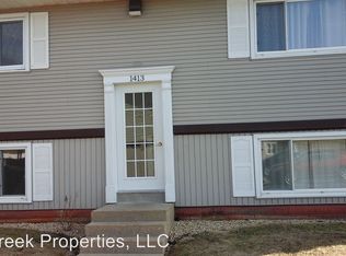 1413 8th Ave APT 1, De Witt, IA 52742