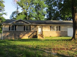 101 Holiday Ct, Eufaula, AL 36027