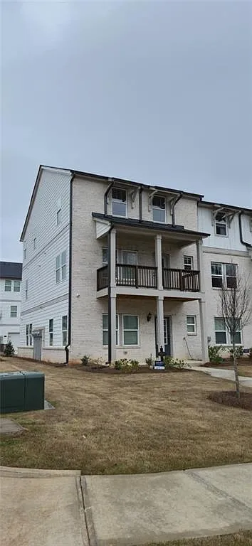 Building Photo - 400 Elise Way