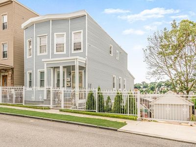 25 Colin St, Yonkers, NY, 10701