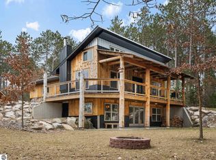 6180 Angel Dunes Trl, Kingsley, MI 49649