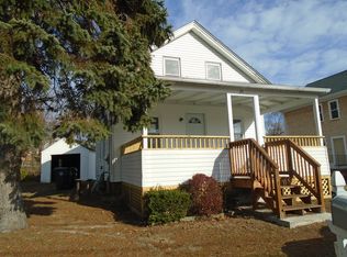 35 Alice Ave, Warwick, RI 02886