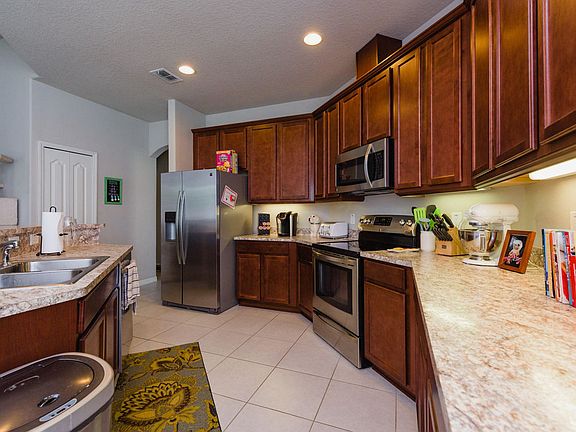 5th image of 3891 Dorsiere Ave