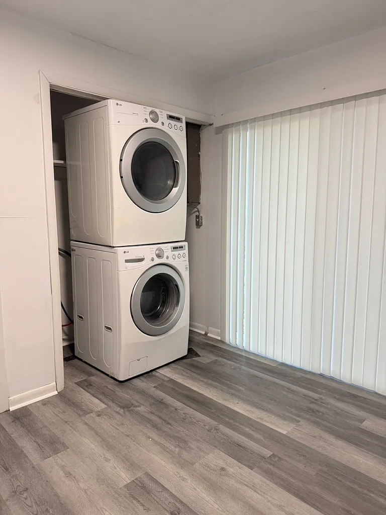 2 bed, 750 sqft, $1,100 — Photo 1