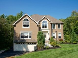 7 Castlegate Rd, Amesbury, MA 01913