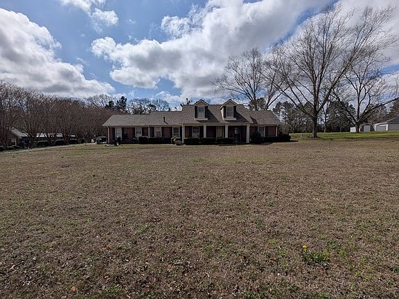 4th image of 110 Berry Patch Ln