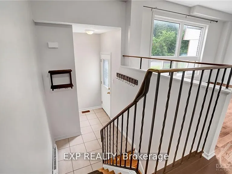 20 Forester Cres #C — Photo 7