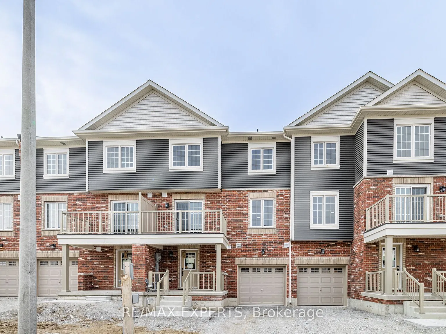3 bed, $2,400 — Photo 3