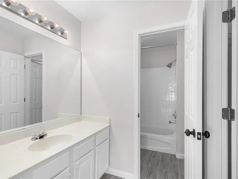 1858 Fox Chapel Dr SE — Photo 20