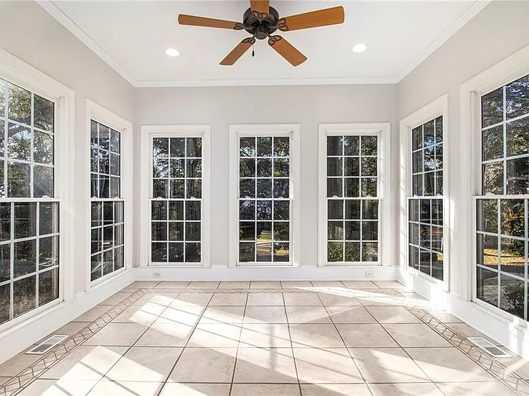960 Landmark Dr — Photo 13