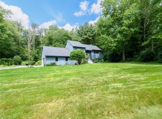 160 Suddard Ln, Scituate, RI 02857