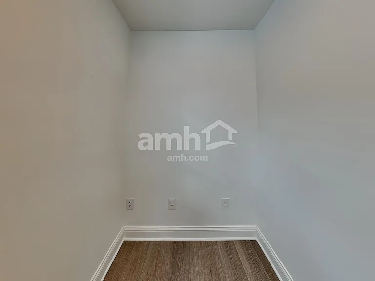 1343 Park Pl S — Photo 10