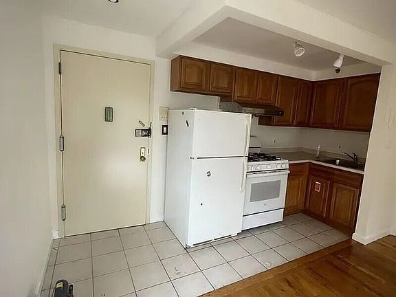 3rd image of 36-33 169th St #2F