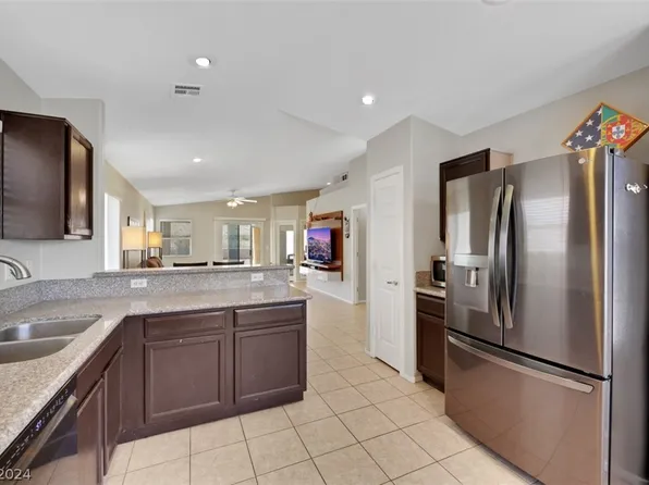3183 Moon Beam Ave, Henderson, NV 89052