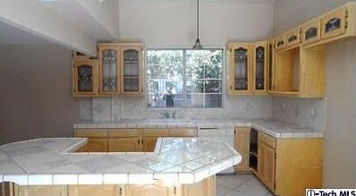 3rd image of 450 N Orchard Dr