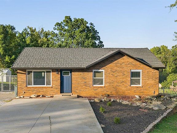 2nd image of 328 Valley View Dr