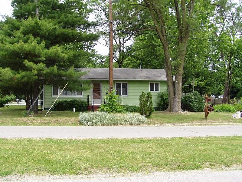 1st image of 23765 Greenwood Blvd