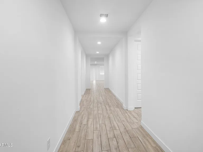 6936 W Maya Way — Photo 4