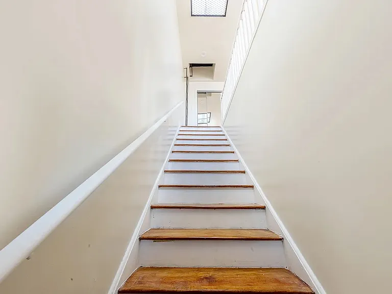16 Roosevelt Pl #3 — Photo 16