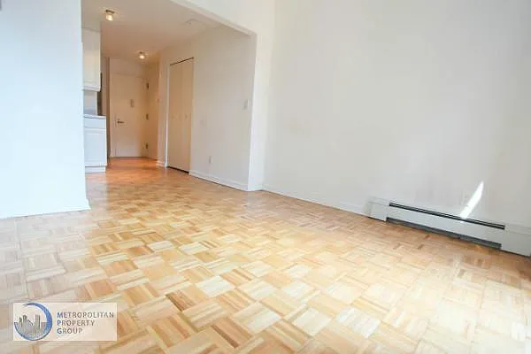 Rented by Metropolitan Property Group | media 19