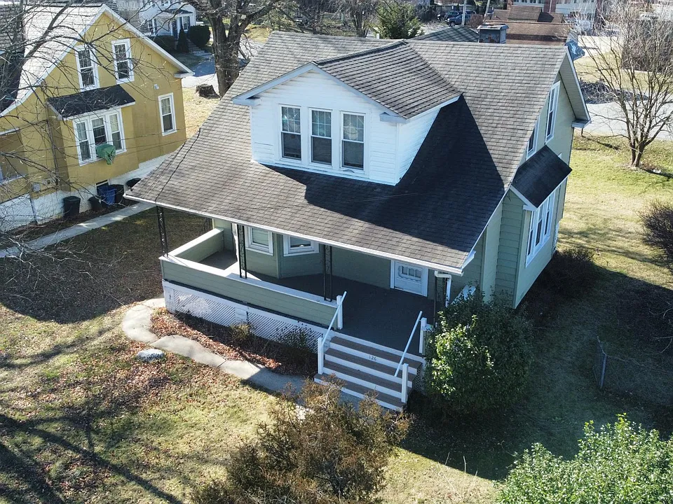 126 Smithwood Ave #1