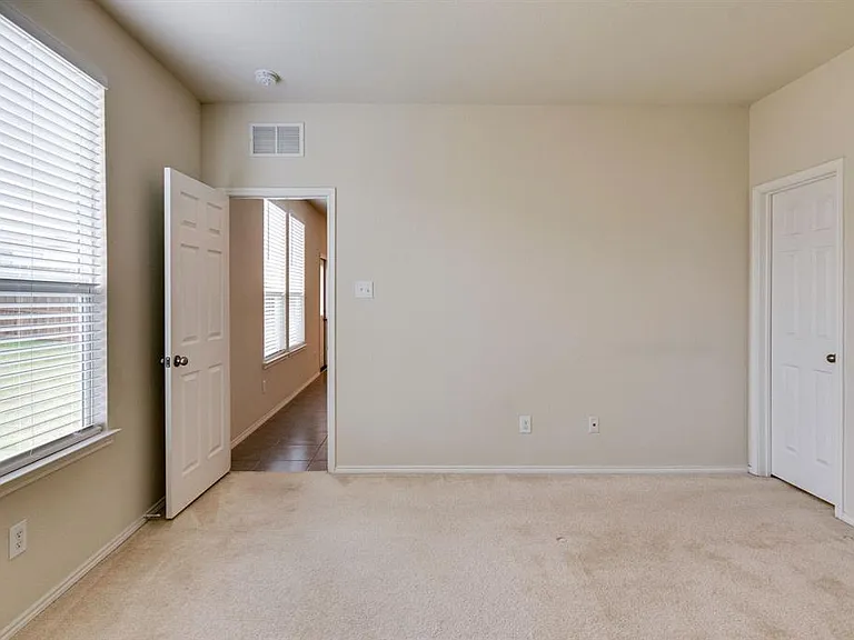 2336 Toposa Dr — Photo 17