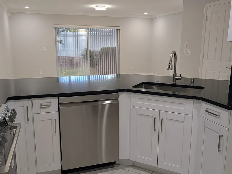 22104 Majestic Woods Way — Photo 4