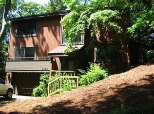 3482 Riverside Dr, Saugatuck, MI 49453