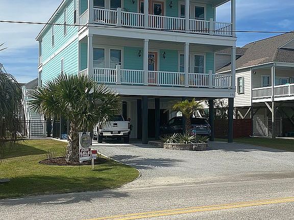 2nd image of 646 Underwood Dr
