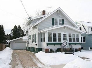 2007 13th St, Two Rivers, WI 54241