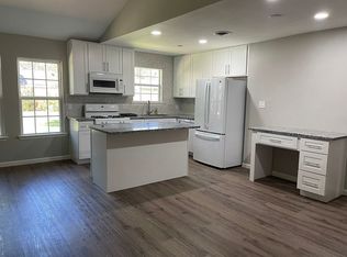 13610 Oakwood Ln, Sugar Land, TX 77498
