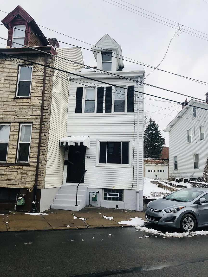 1810 Ley St photo 1