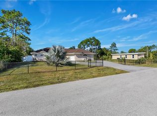 521 Grant Ave, Lehigh Acres, FL 33972
