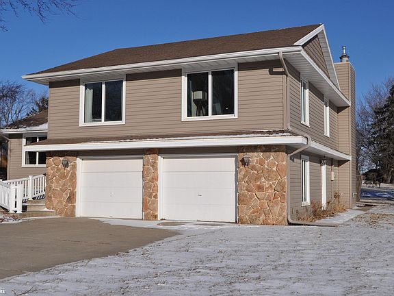 3rd image of 304 W Randall Rd