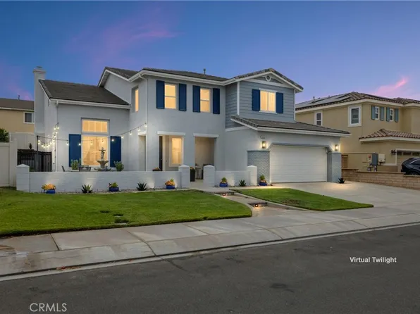 1434 Midnight Sun Dr, Beaumont, CA 92223