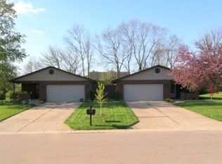 801 Yellowcreek Dr, Dayton, OH 45458