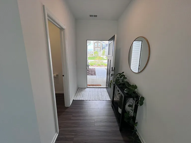 25701 W Yorkshire Dr — Photo 4
