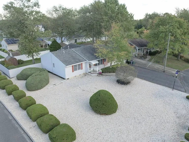 1 Puffin Ct — Photo 4