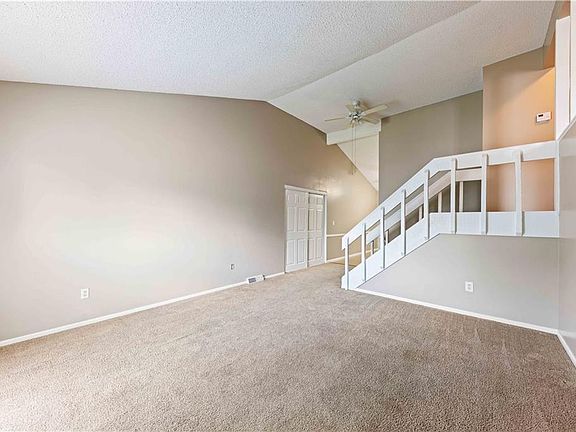 3rd image of 8456/8458 Lane Dr