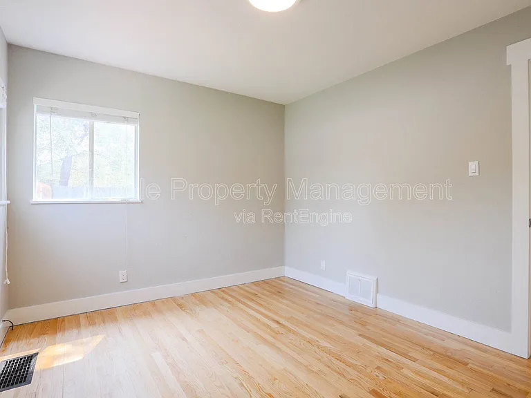 1939 Verbena St — Photo 20