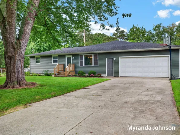 15005 161st Ave, Grand Haven, MI 49417