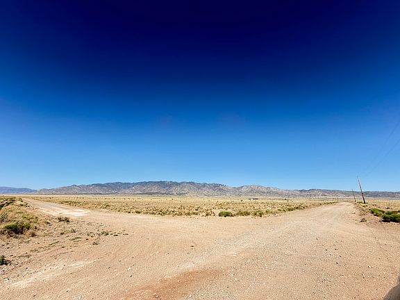 3rd image of Manzanita Dr
